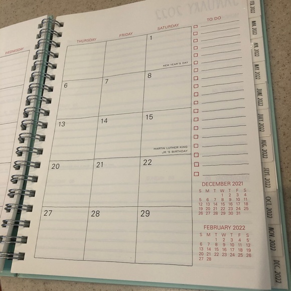 🔥SALE🔥Rae Dunn TWENTY TWENTY-TWO 17 Mo Planner - Picture 5 of 7